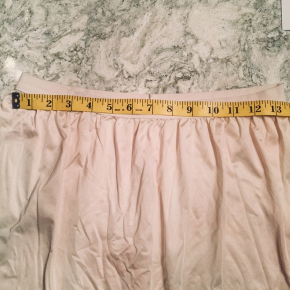 2 short slips - Picture 4 of 7